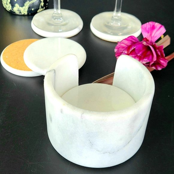 Vintage- Total Set 7 Pieces- Marble Coasters by Studio Nova- White